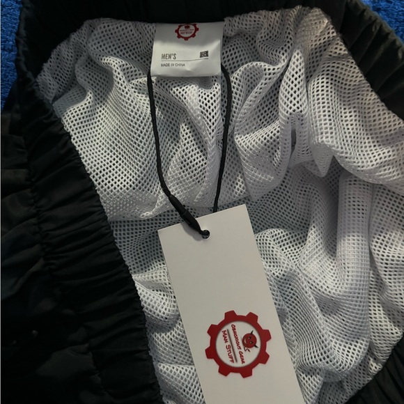 NWT Men’s size S Obnoxious Gear black joggers with mesh on the inside - Picture 5 of 6